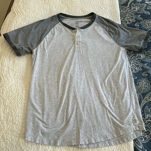 AMERICAN EAGLE OUTFITTERS FLEX SHIRT - SIZE LARGE